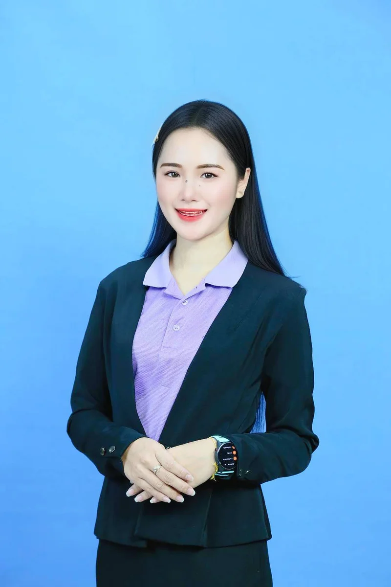 นางสาวเบญจภรณ์ กลิ่นพิบูลย์