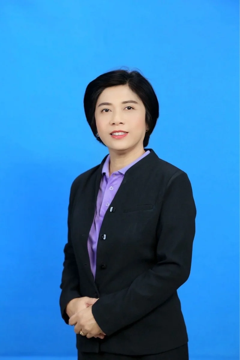 นางณัฐฐิญา นาคหลง