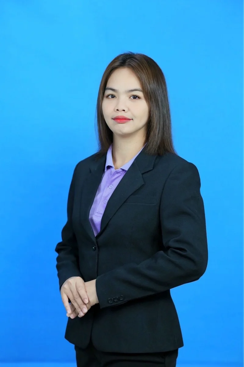 นางสาวบัว หนาซุย