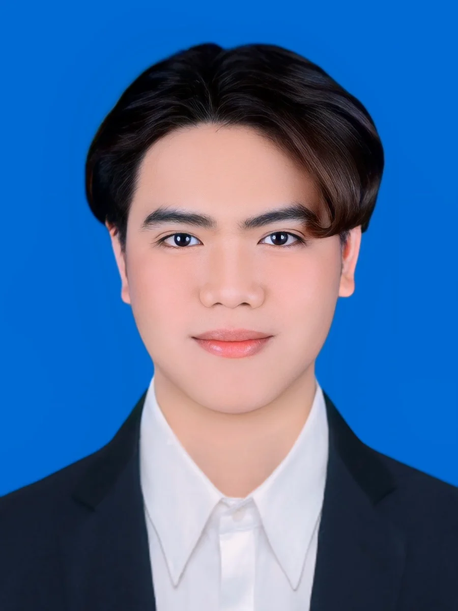 นายธณัชพงศ์ ทุ่ยอ้น